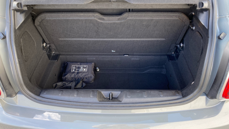 MINI Hatchback 135kW Cooper S Level 2 33kWh 3dr Auto Electric Hatchback